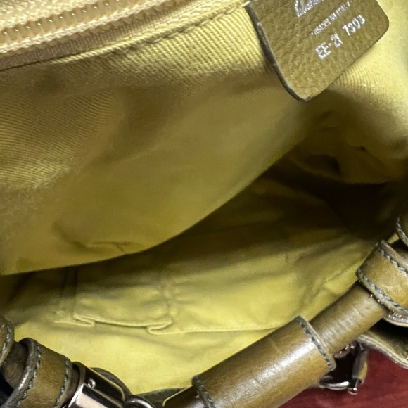 Salvatore Ferragamo olive shoulder bag with tassel - Picture 4 of 7